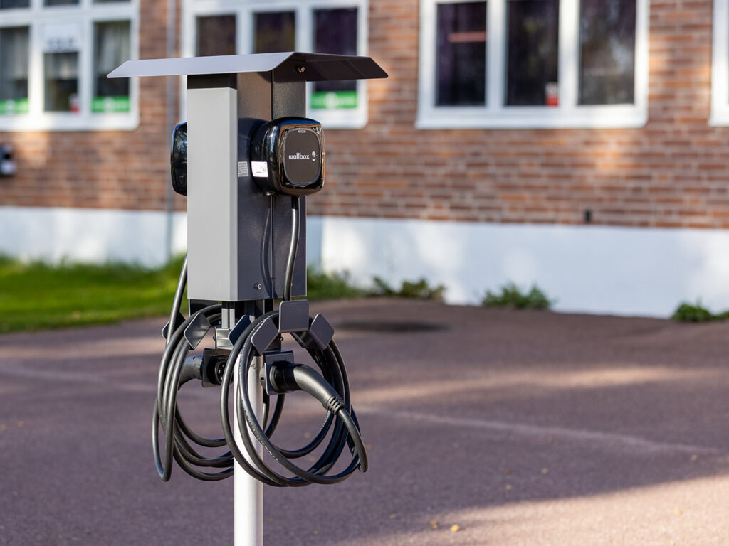 NG_Prod_Polebox_205D2-Wallbox-Pulsar