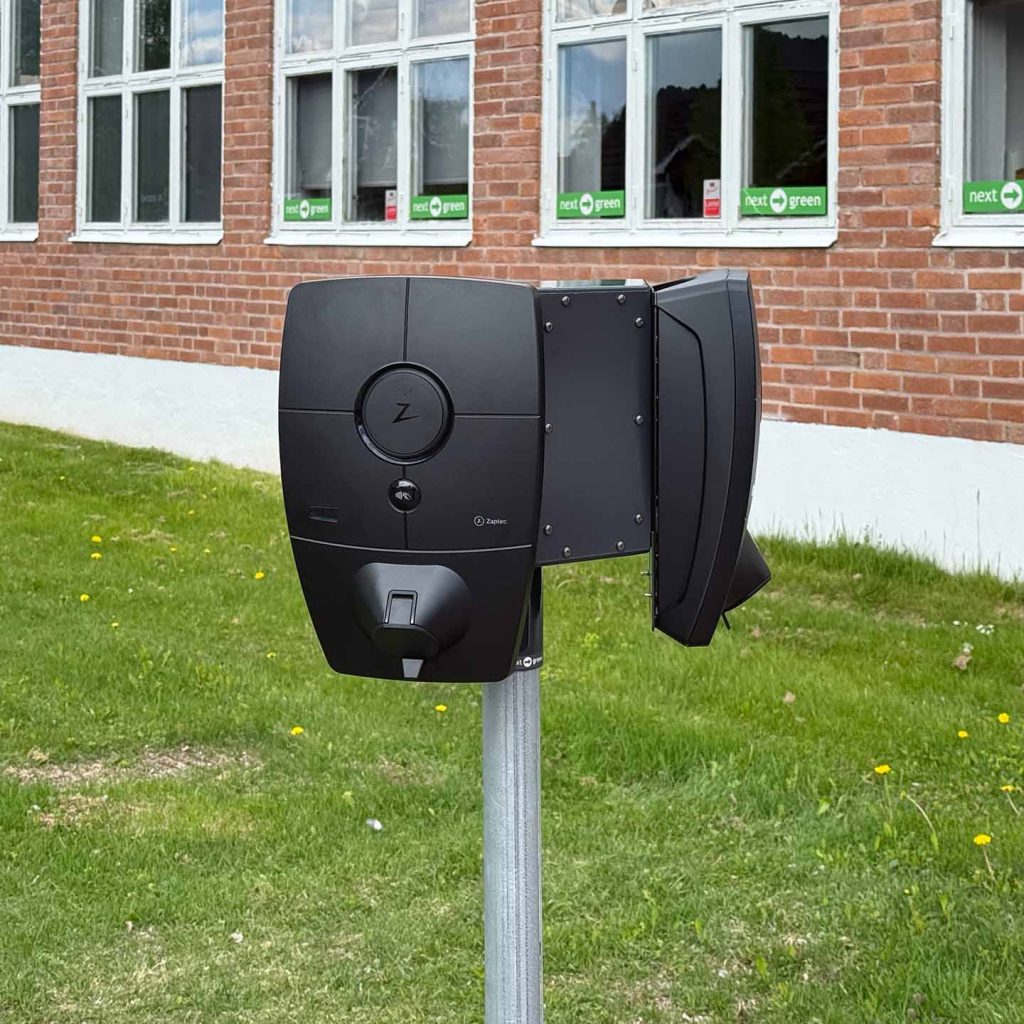 Polebox 360 Multi för dubbelmontage av laddboxar på 60 mm stolprör, Piedestal Dynamic eller vägg