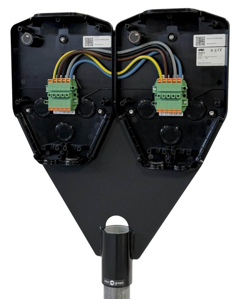 Laddboxhållare Next Green Poleplate 470 E med laddbox Garo Entity PRO Installationskonsol Dubbel