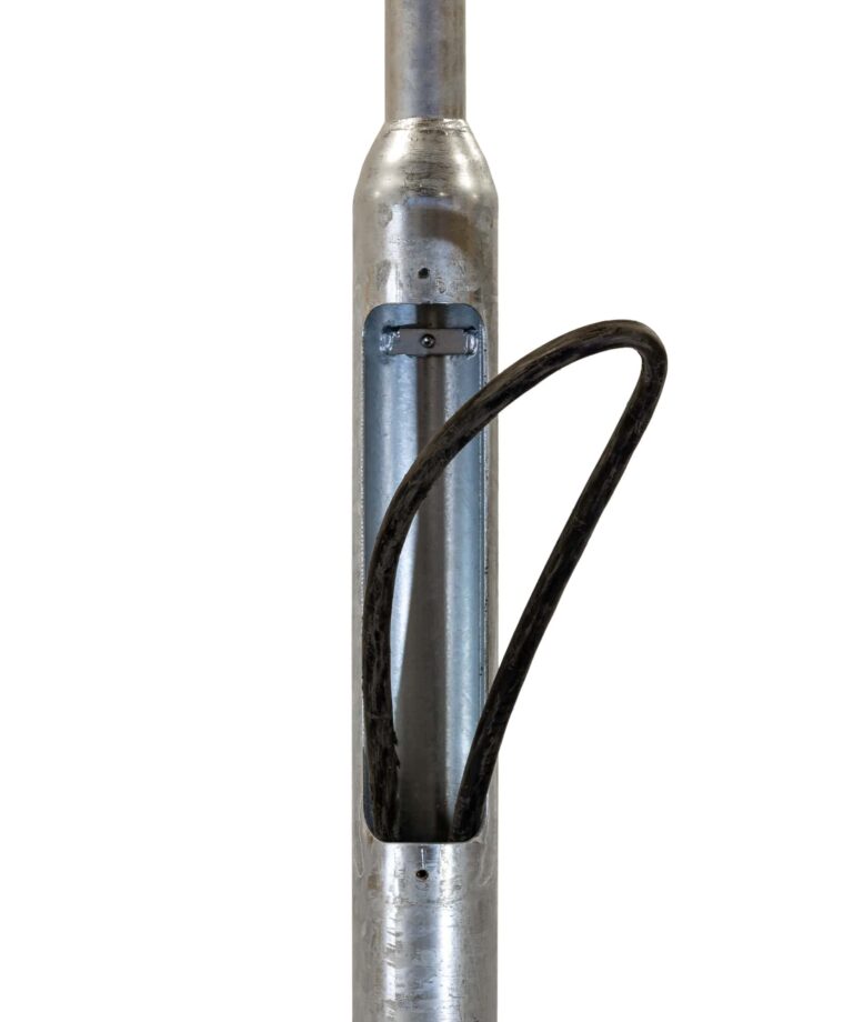 laddboxstolpe-avtrapp-lucka-2k300-4-min