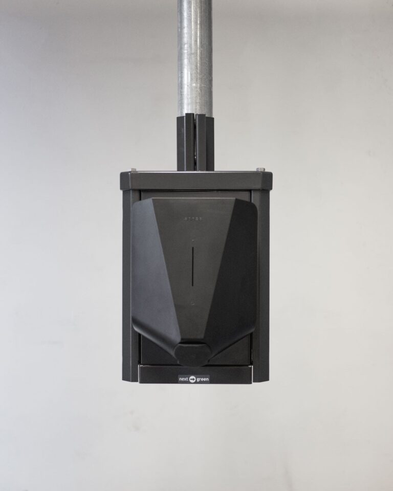 poleboxcompacttak-easee-web-1-min