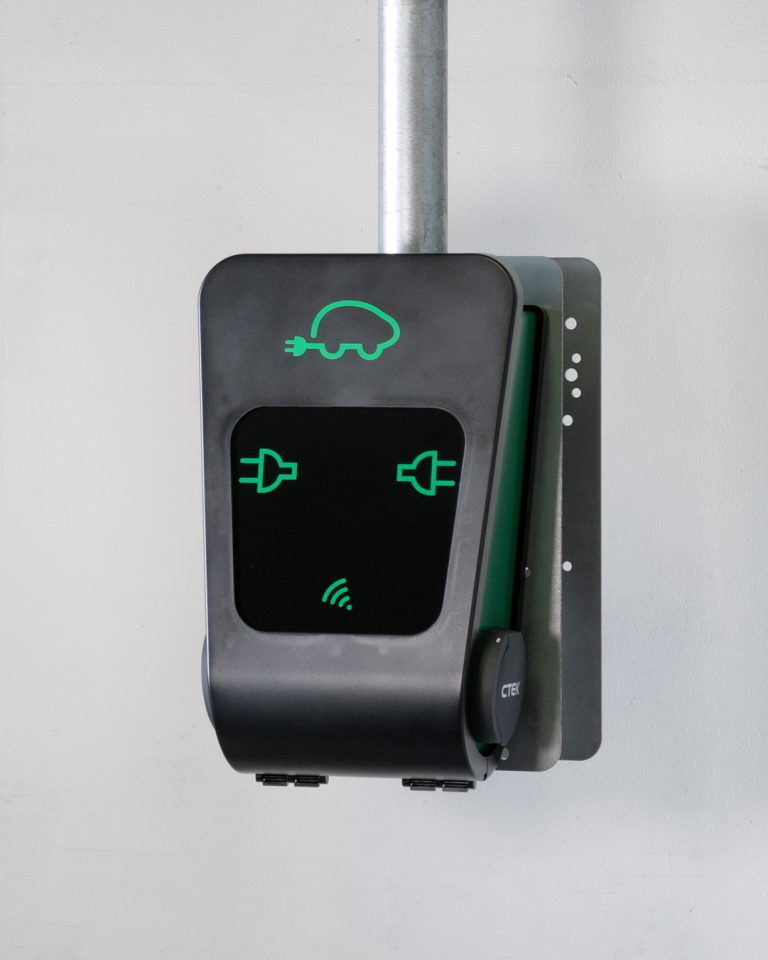 pp300tak-ctek-1440_300-02