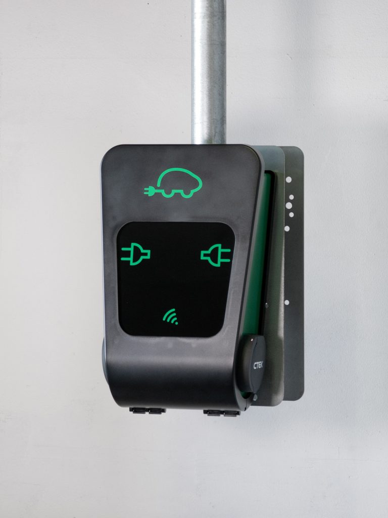 pp300tak-ctek-1440_300-02