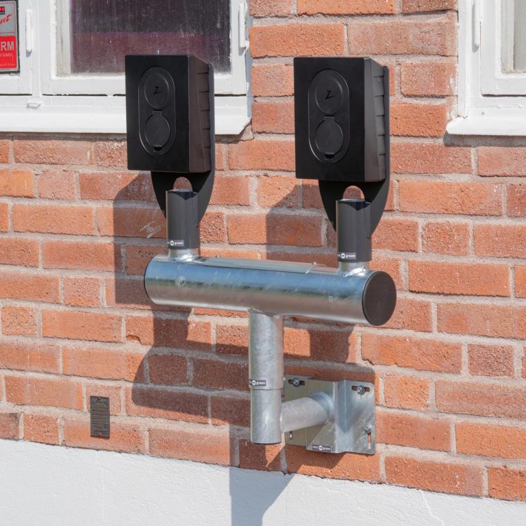 Next Geen Stopfäste Twin mount 60 för montage av två laddboxar monterade på Vinkelfäste 60